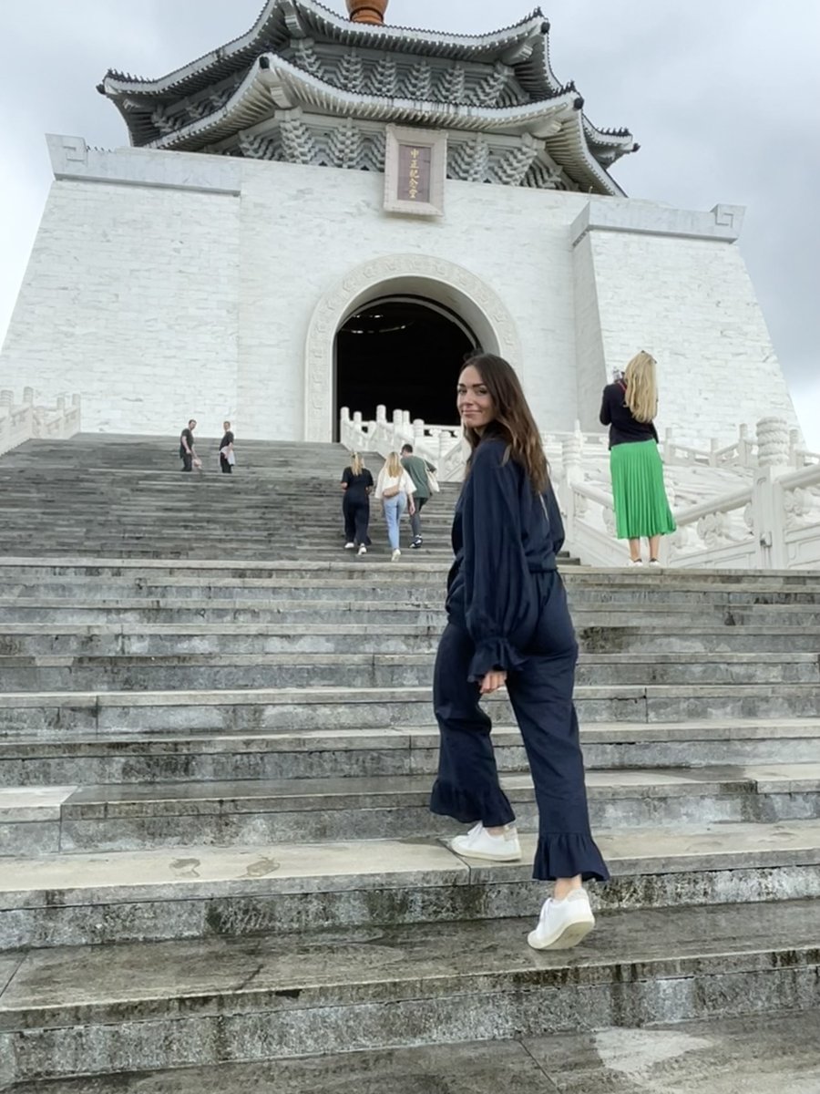 Sleeper Rumba Navy Linen Lounge Suit