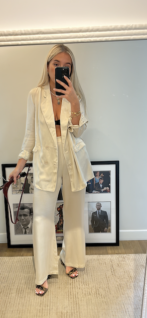 Anaphe White Silk Set