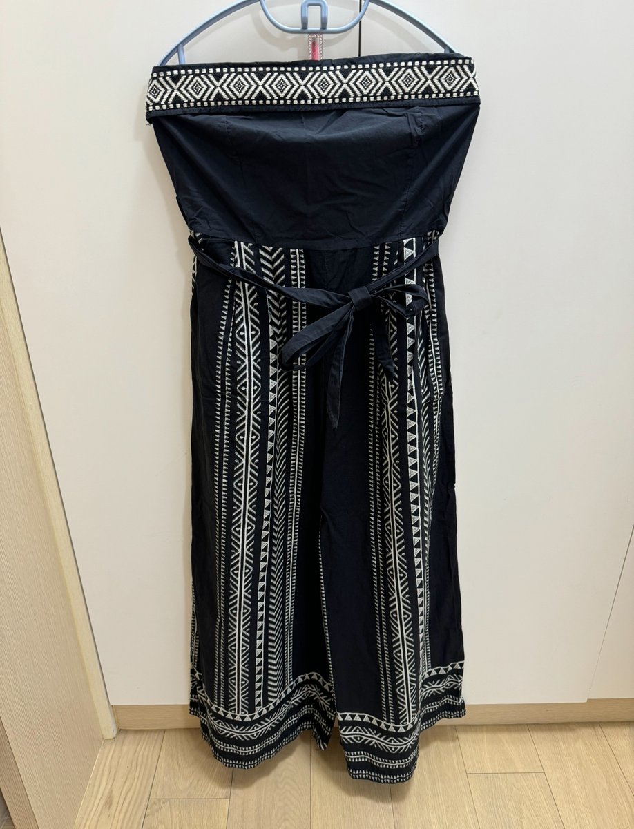 Sleeveless jumpsuit