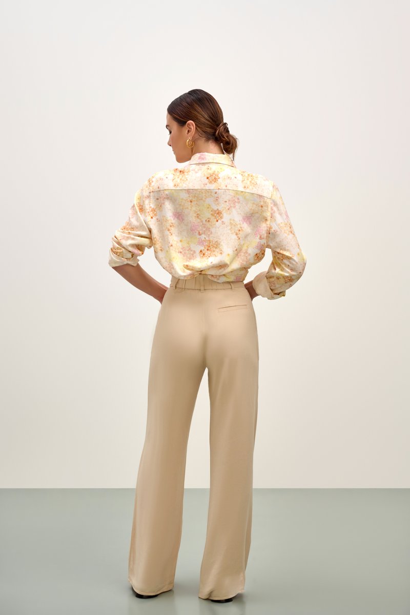 Avery Button Down - Sakura Yellow