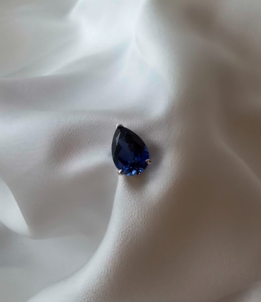 Pear Shaped Blue Sapphire Pendant