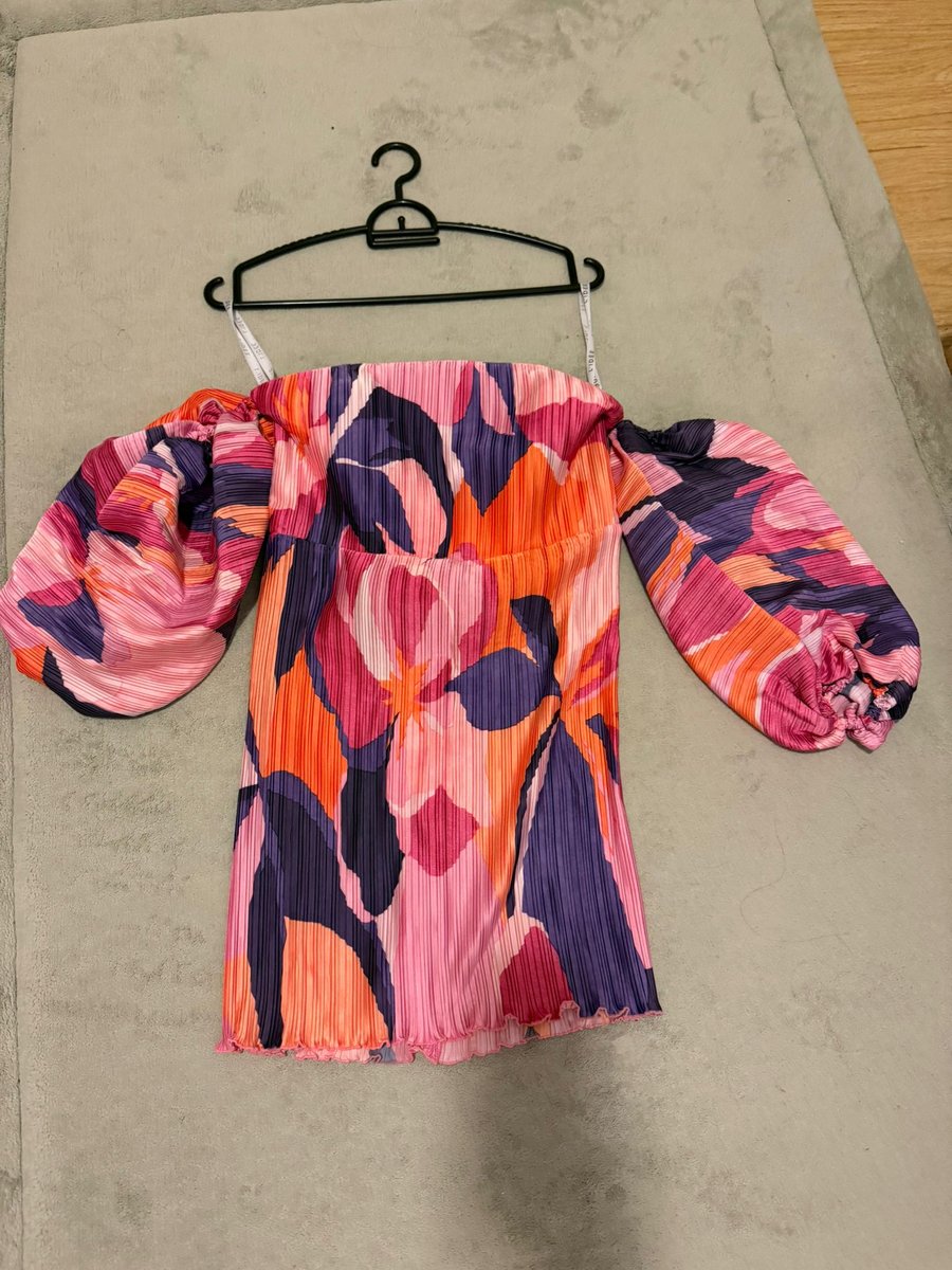 L'IDEE pink floral pleated strapless dress with sleeves