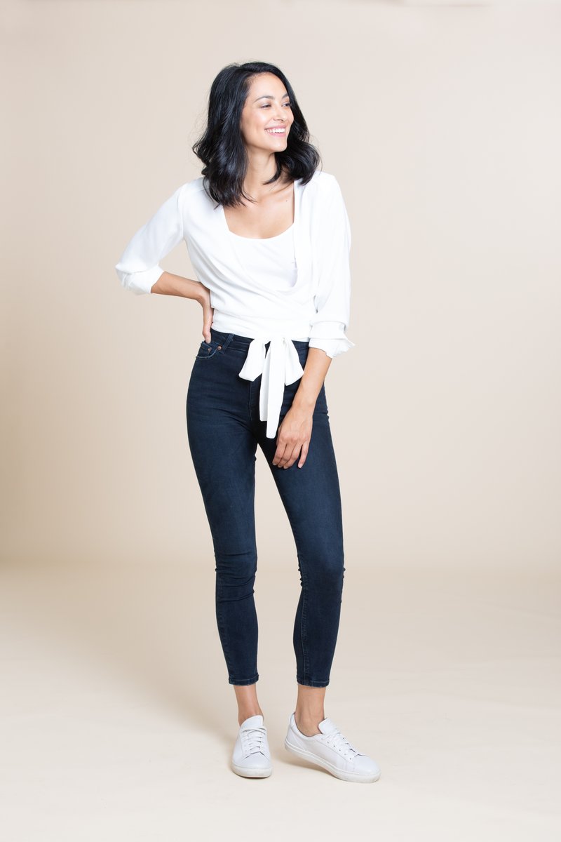 Alexa Wrap White