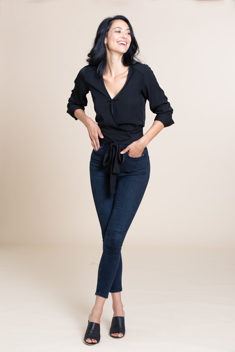 Alexa Wrap Black