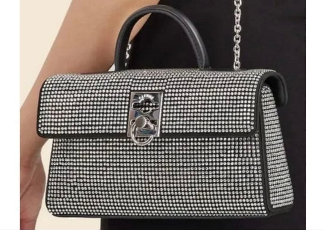 Cafuné Stance Wallet – Black Rhinestone with Silver-Tone Clasp
